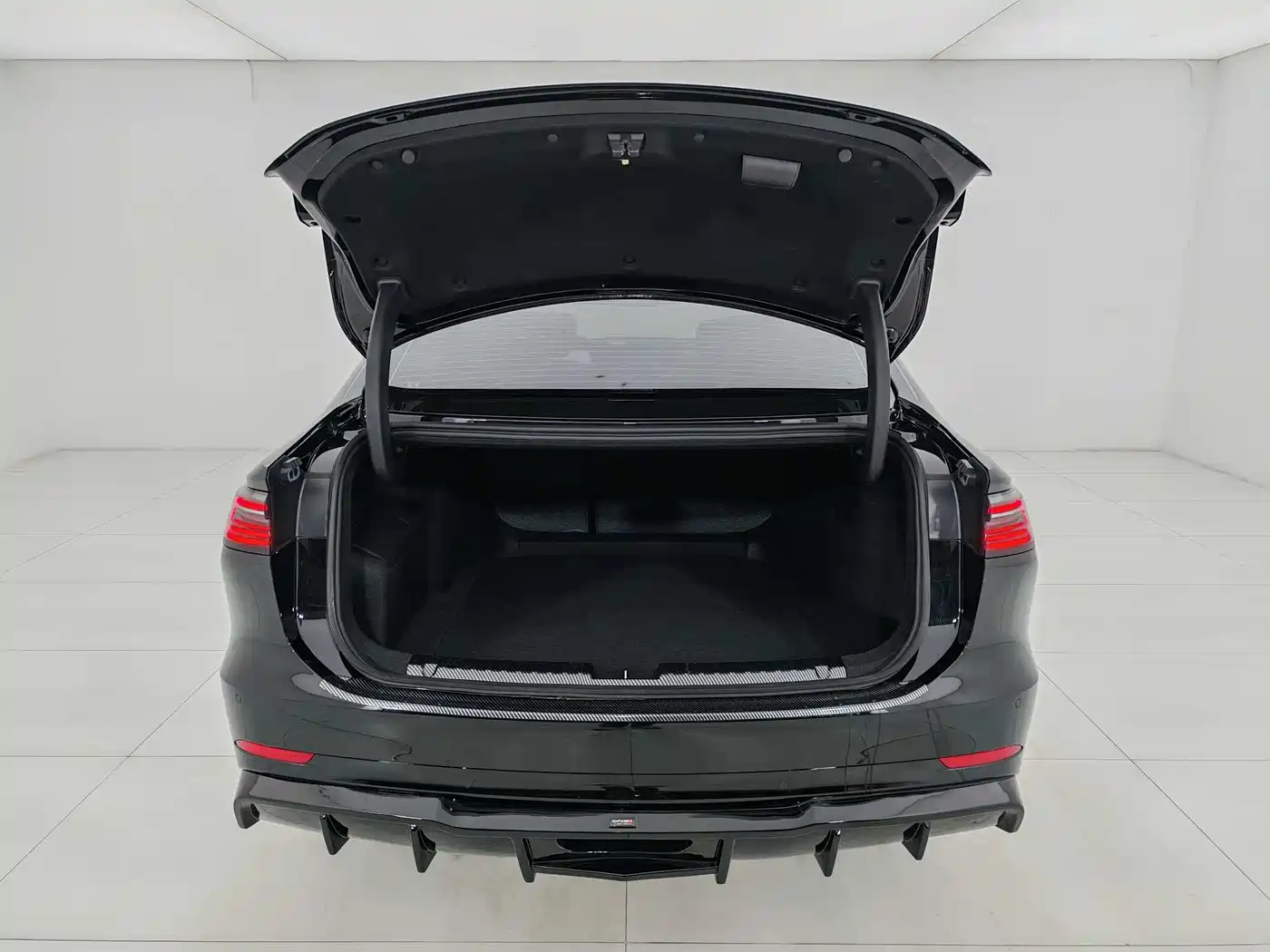 Geely Galaxy Galaxy A7 2025 EM-i 150km Explorer+ Edition фото 10