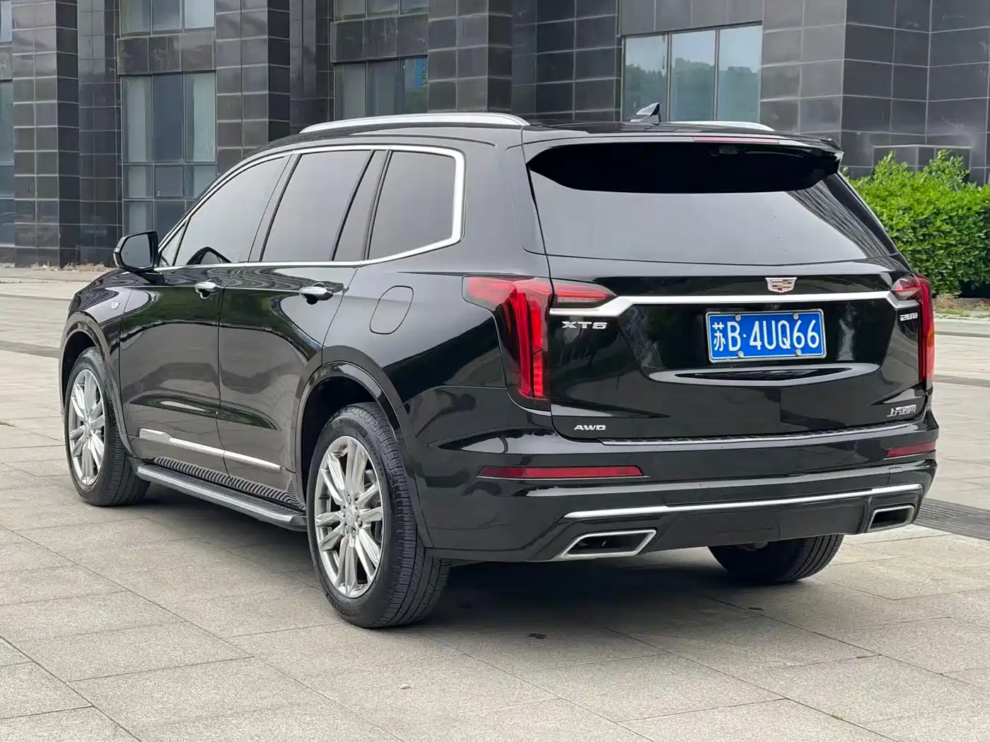 CADILLAC XT6