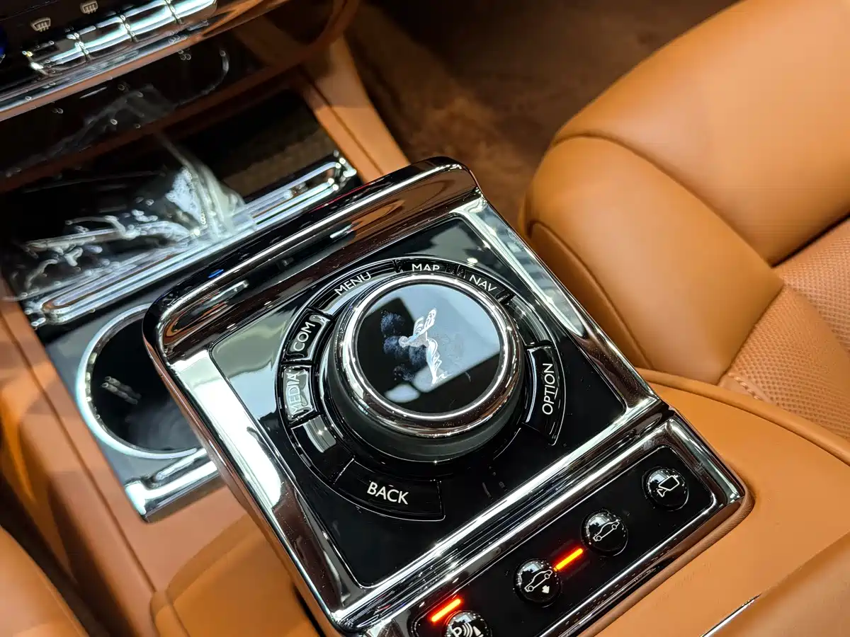 Фото 9 - Rolls-Royce Phantom