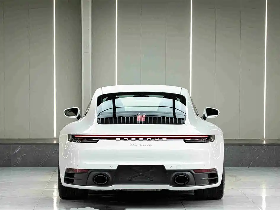 Porsche 911 2023 Carrera 3.0T фото 8
