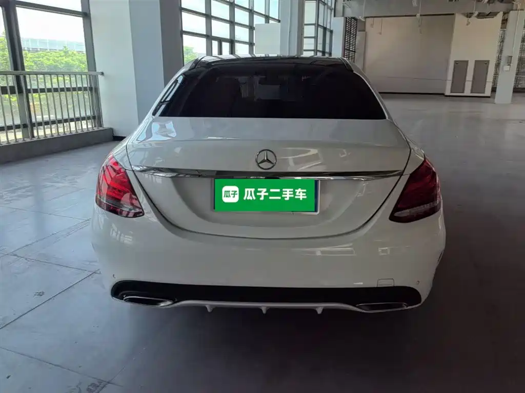 Mercedes-Benz C-Class 2015 Facelift C 200 L Sport фото 6
