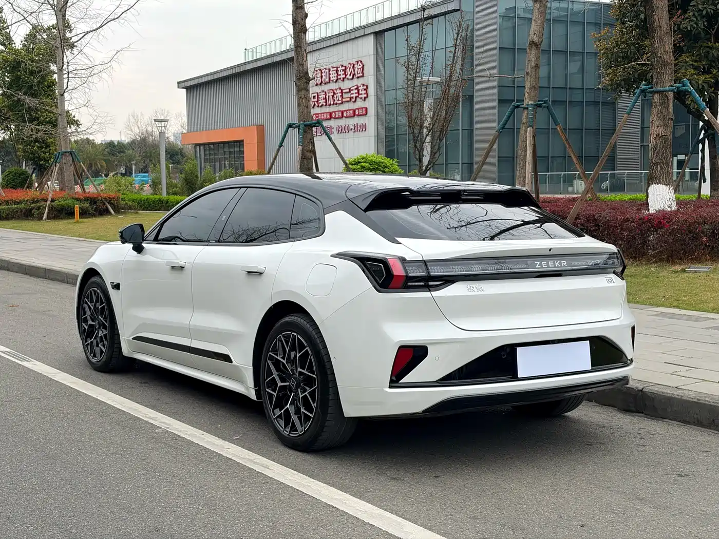 ZEEKR EXTREME KRYPTON 001