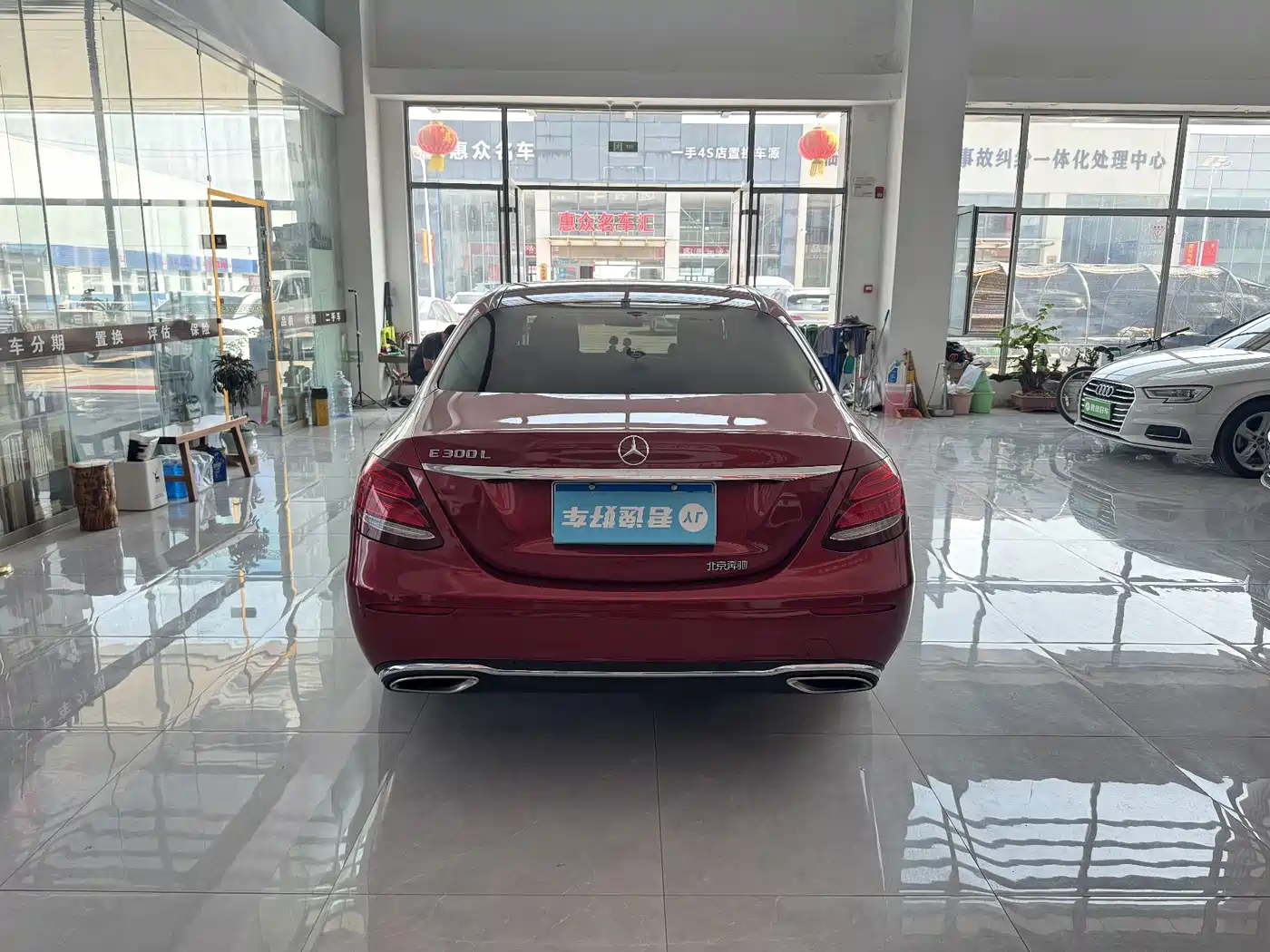Mercedes-Benz E-Class 2016 E 300 L Luxury фото 5