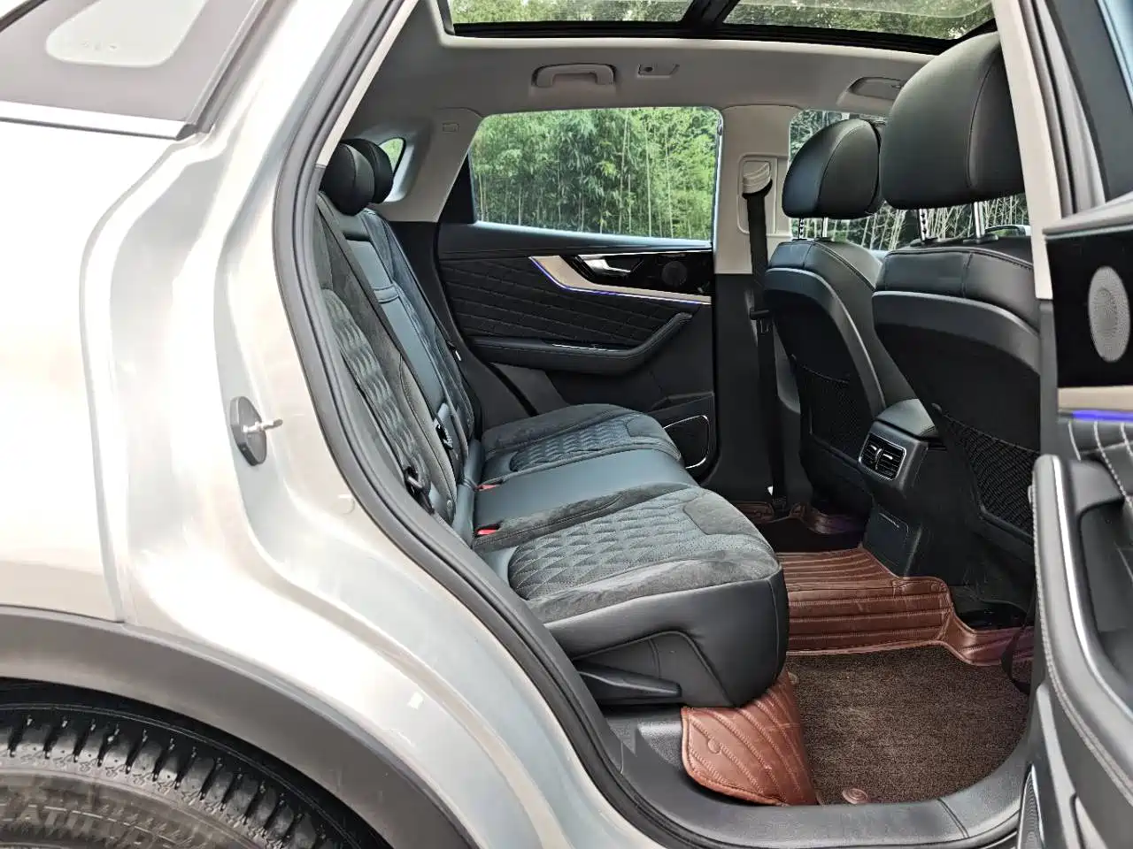 Hongqi HS5 2019 2.0T Smart Connect Enjoy Edition фото 14