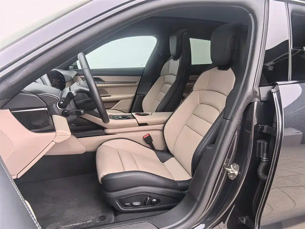 Porsche Taycan 2025 2024 Taycan 4 Cross Turismo