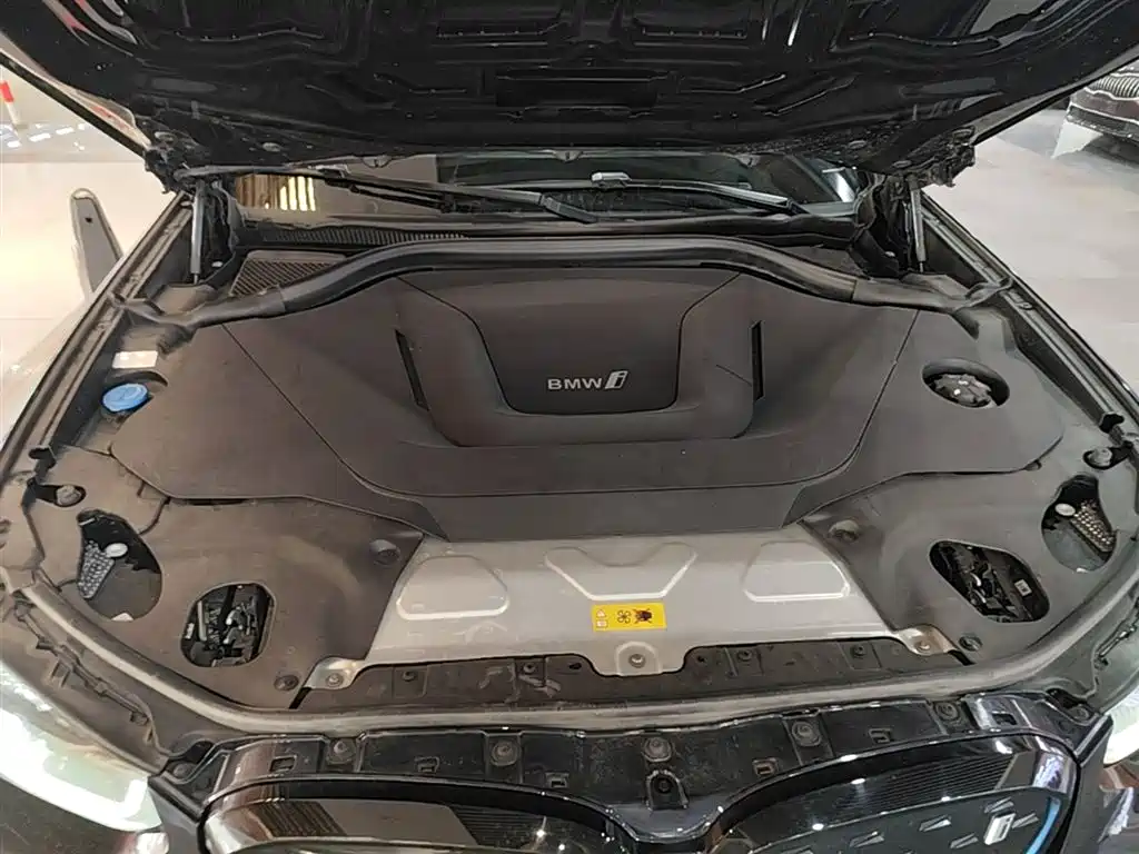 BMW iX3 2022 Innovation Leader фото 20
