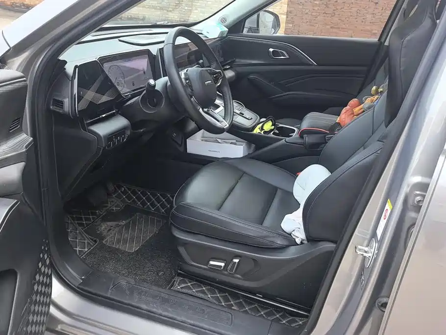 Haval Xiaolong MAX 2023 2023 1.5L Hi4 105 4WD Pilot Edition