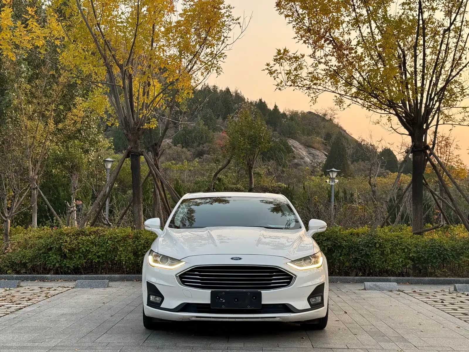 Фото 2 - Ford Mondeo