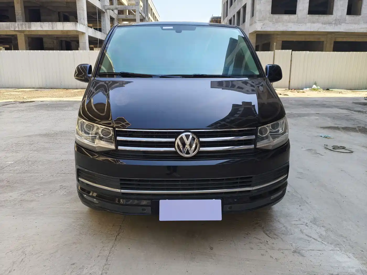Volkswagen Multivan 2017 2.0TSI 2WD Comfort 7-Seater фото 2