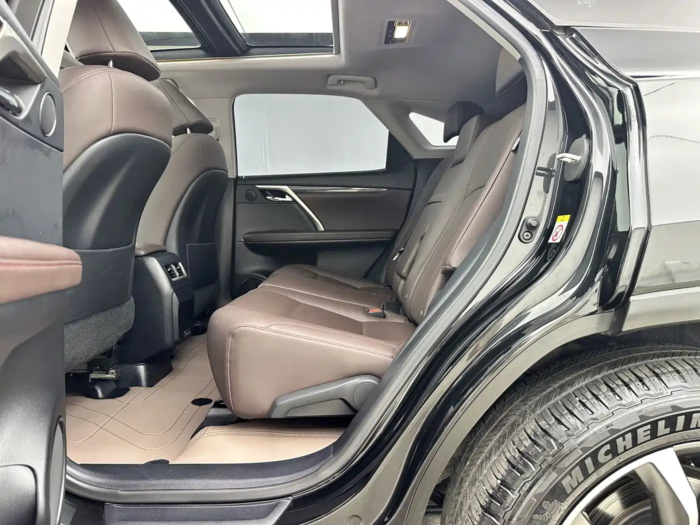 Lexus RX 2020 300 4WD Elegance Edition China VI фото 7
