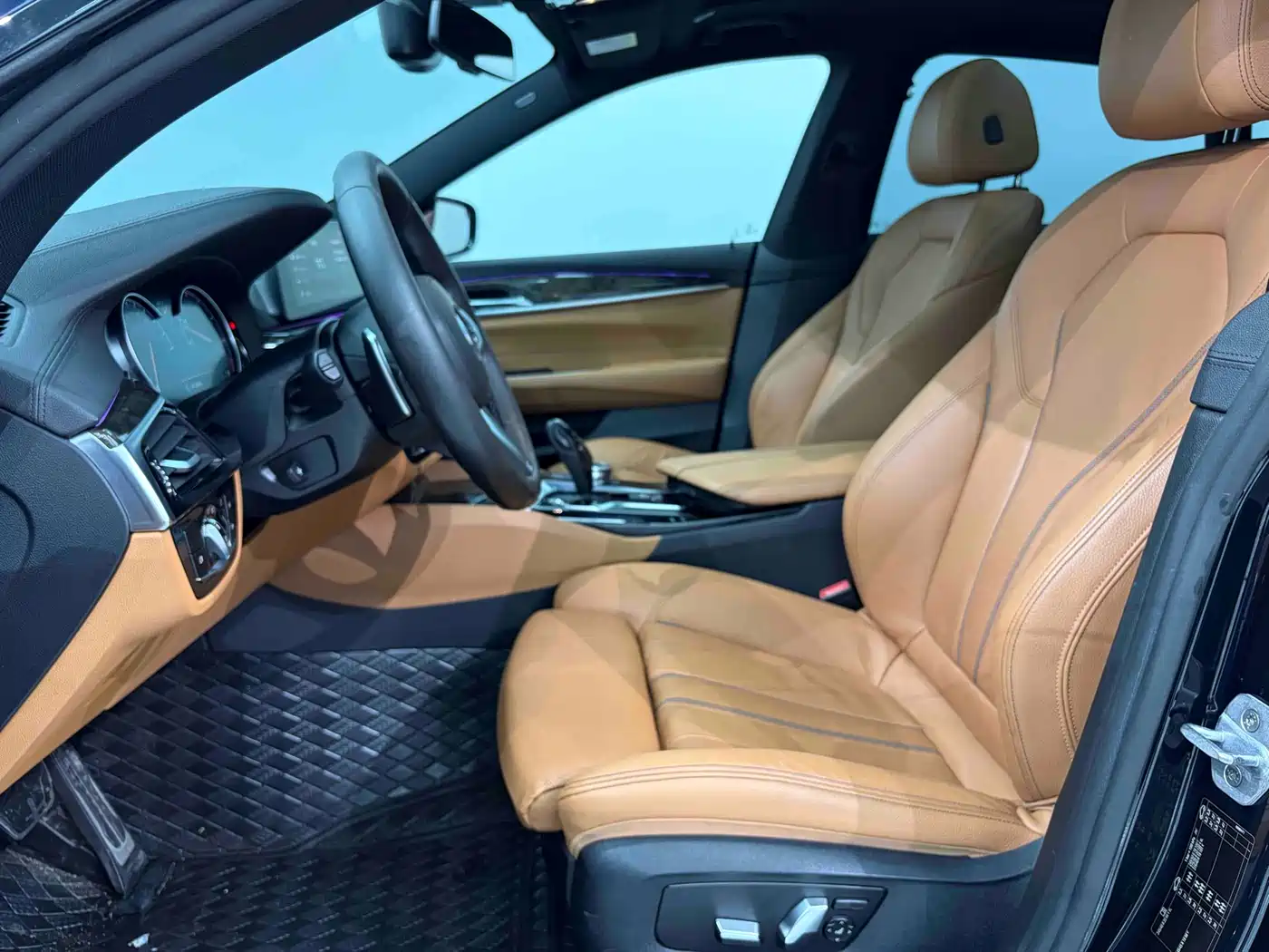 BMW 6 Series GT 2018 630i M Sport Package фото 6