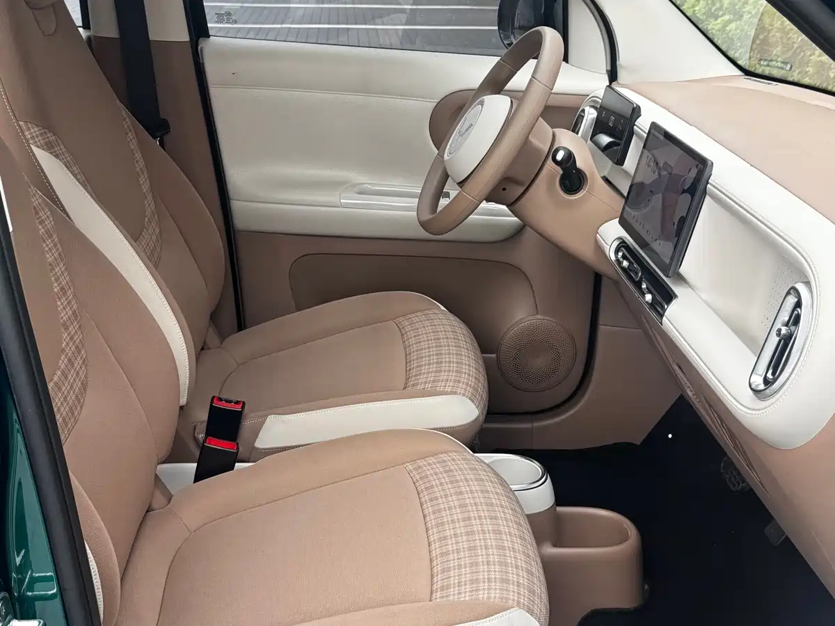 Photo 14 - Wuling Motors Hongguang MINIEV
