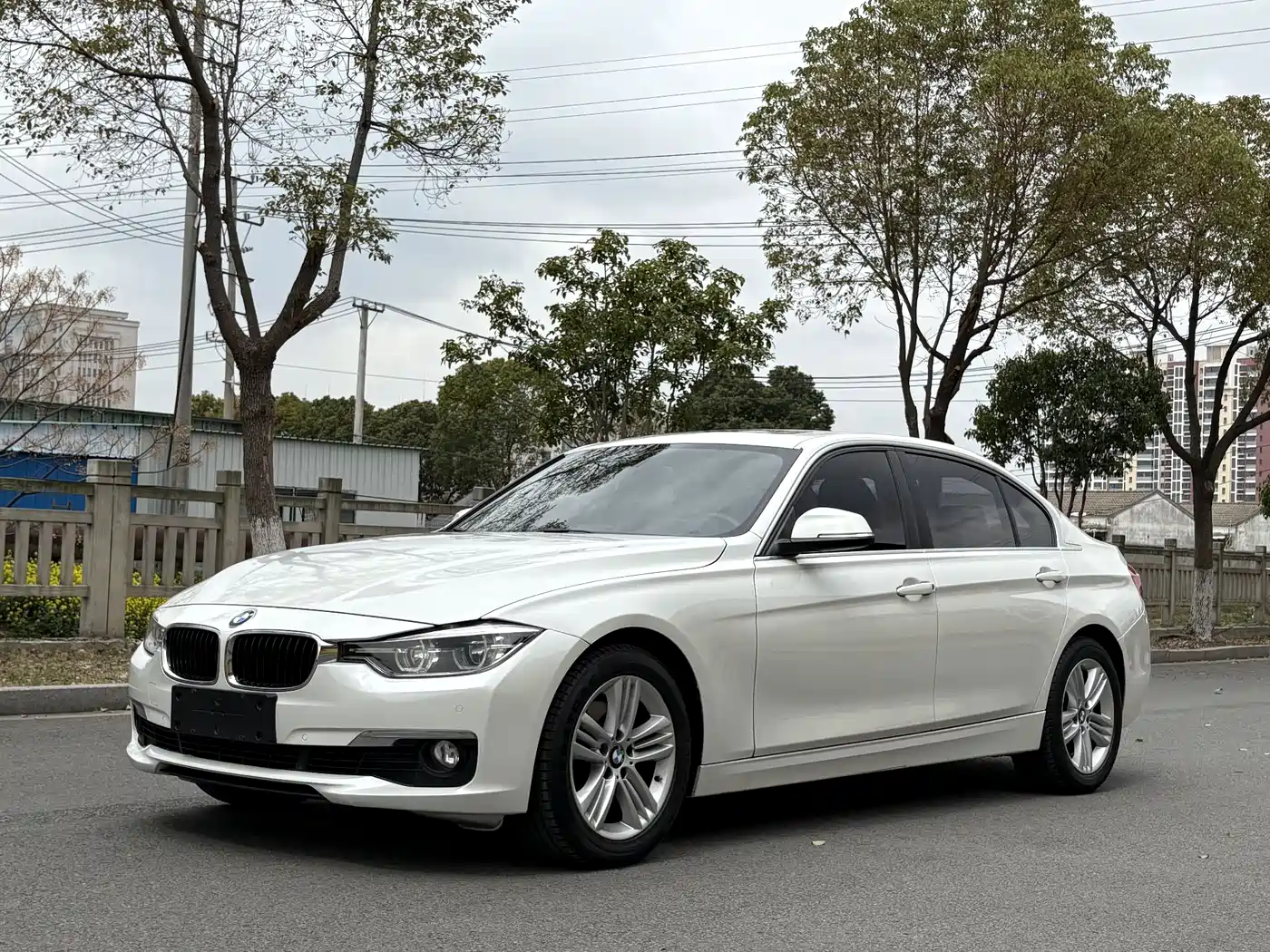 BMW 3 Series 2017 320Li Fashion фото 2
