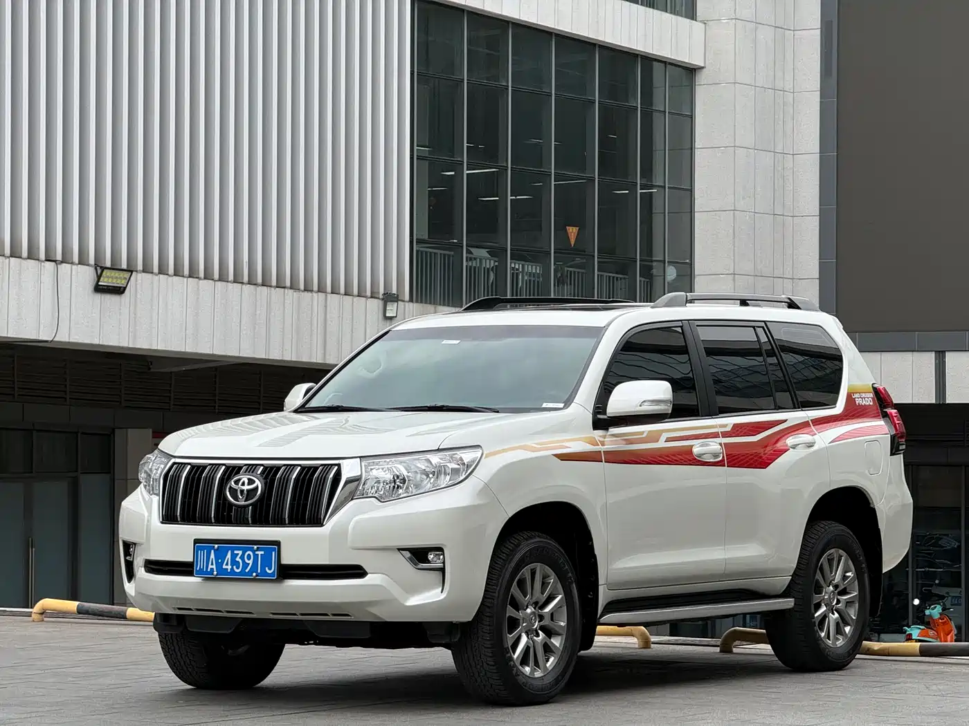 Toyota Prado 2018 3.5L Auto TX фото 3