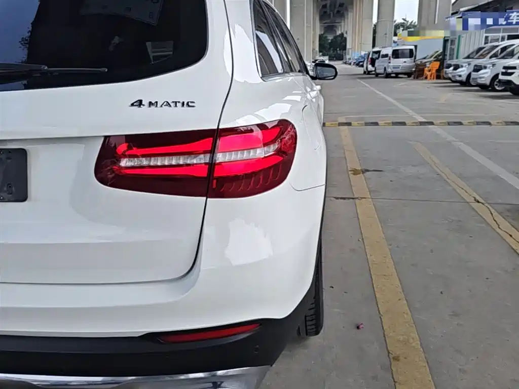 Mercedes-Benz GLC 2016 GLC 200 4MATIC фото 8