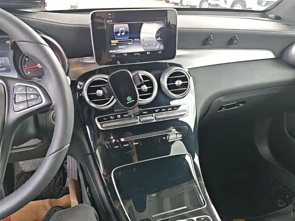 Mercedes-Benz GLC 2016 GLC 200 4MATIC фото 13