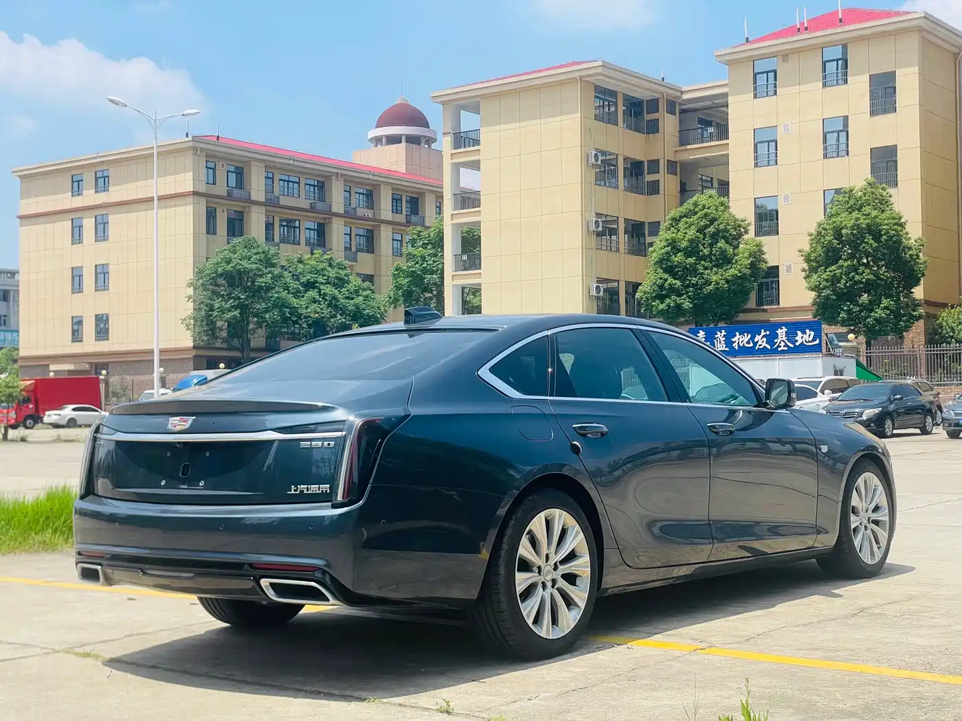 Cadillac CT6 2023 28T Platinum Model фото 7
