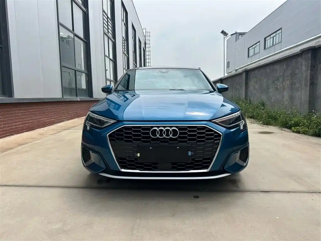Audi A3 2022 Sportback 35 TFSI Style Elegance фото 2