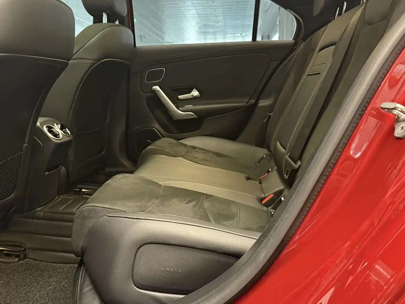 Mercedes-Benz A-Class 2019 A 200 L Sport Sedane Pioneer Special Edition фото 11