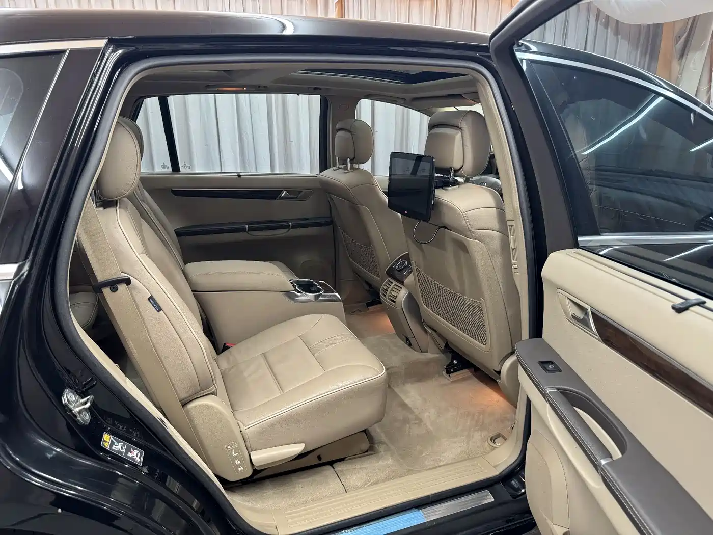 Mercedes-Benz R-Class 2011 R 350 L 4MATIC фото 20