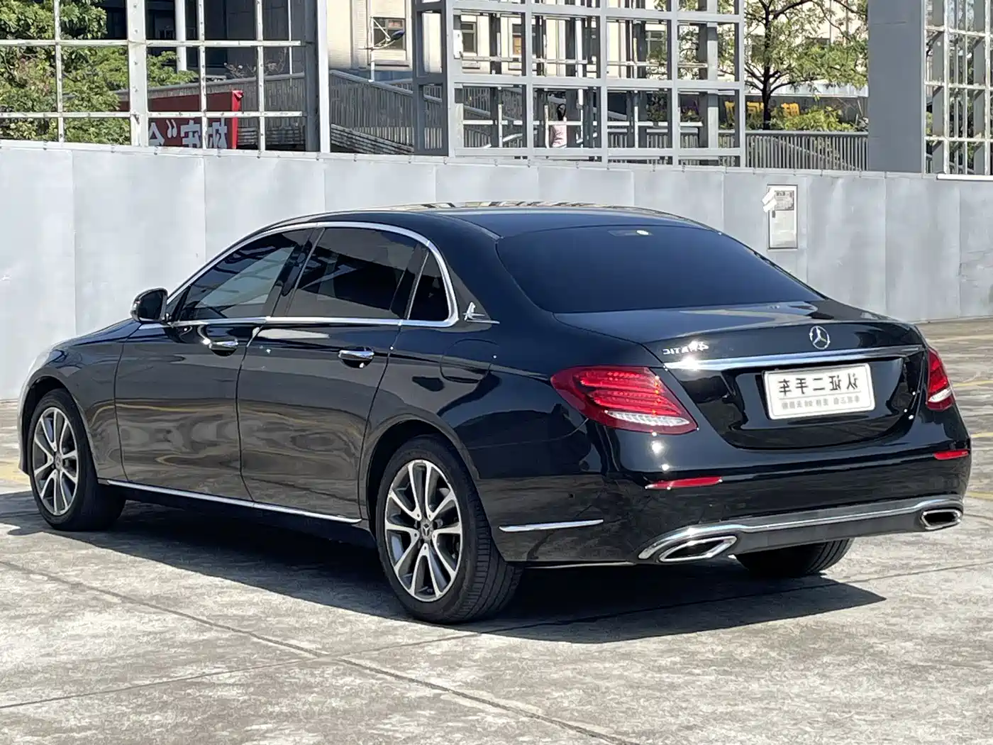 Mercedes-Benz E-Class 2017 E 200 L 4MATIC фото 30
