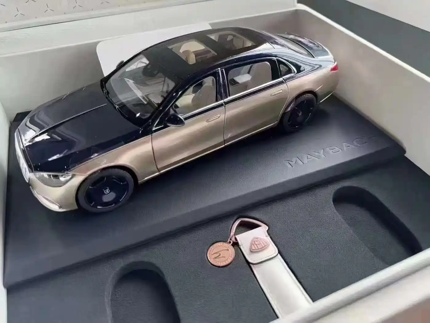 Mercedes-Benz Maybach S-Class 2023 S 680 4MATIC Haute Voiture Limited High-End Edition фото 9