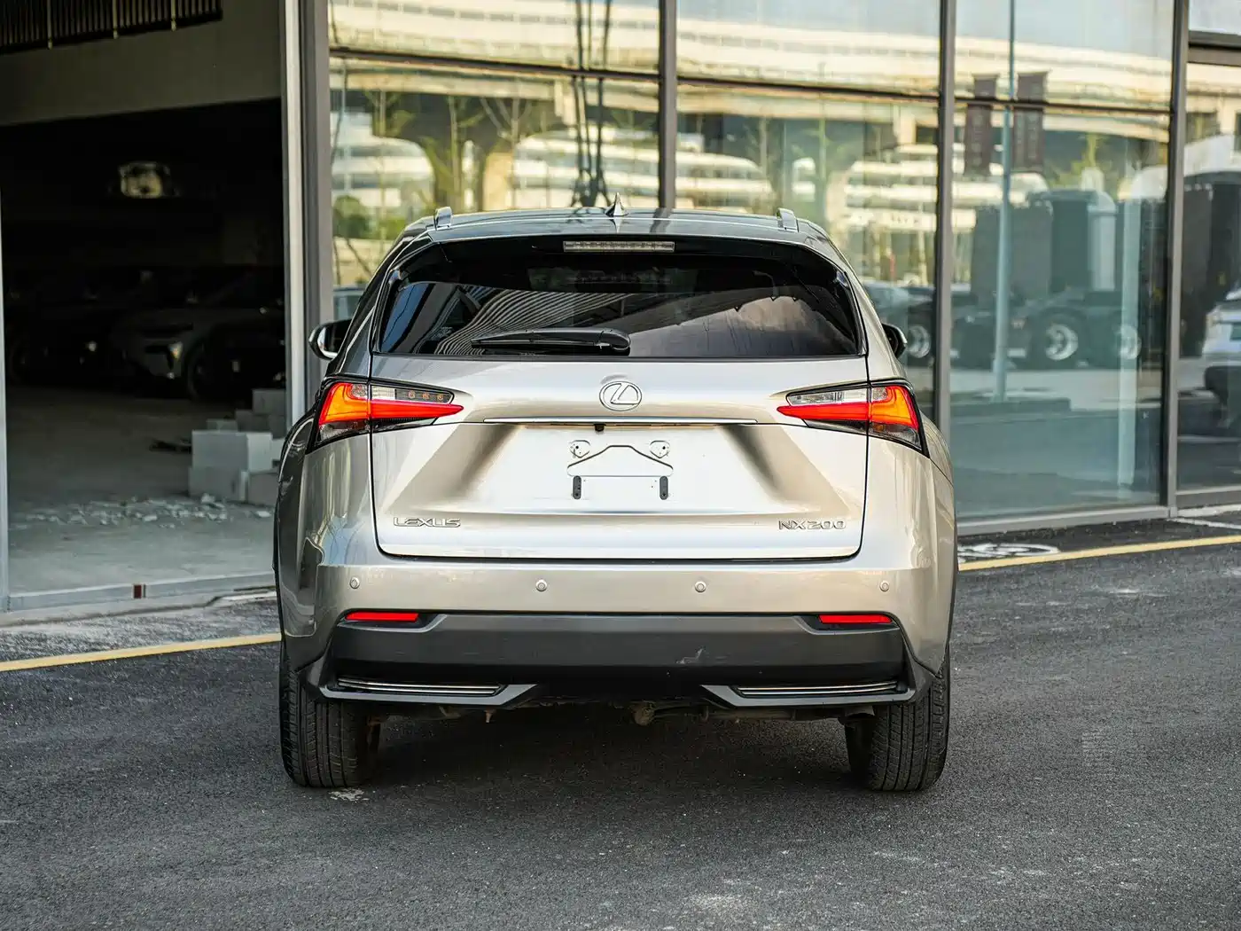 Lexus NX 2016 200 AWD F Sport фото 5