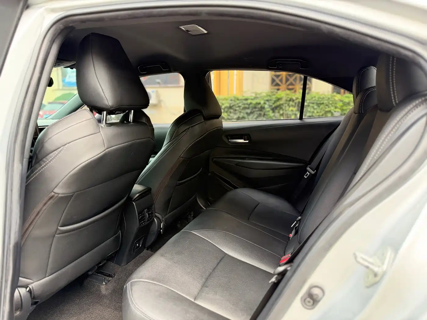 Toyota Levin 2021 Dual Hybrid 1.8H E-CVT Leading Edition фото 9