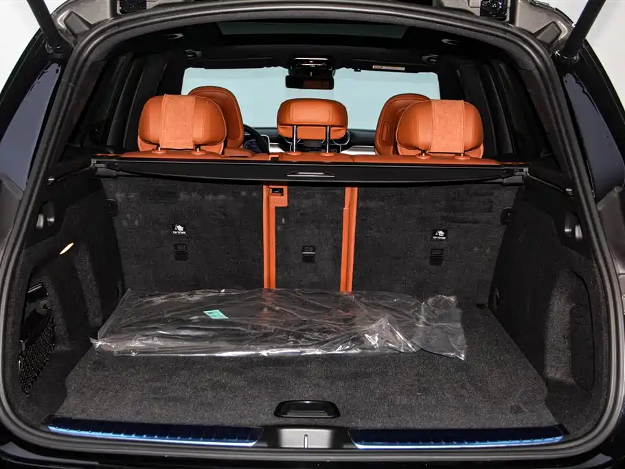 Mercedes-Benz GLC 2024 GLC 260 L 4MATIC Luxury 5-seater фото 32