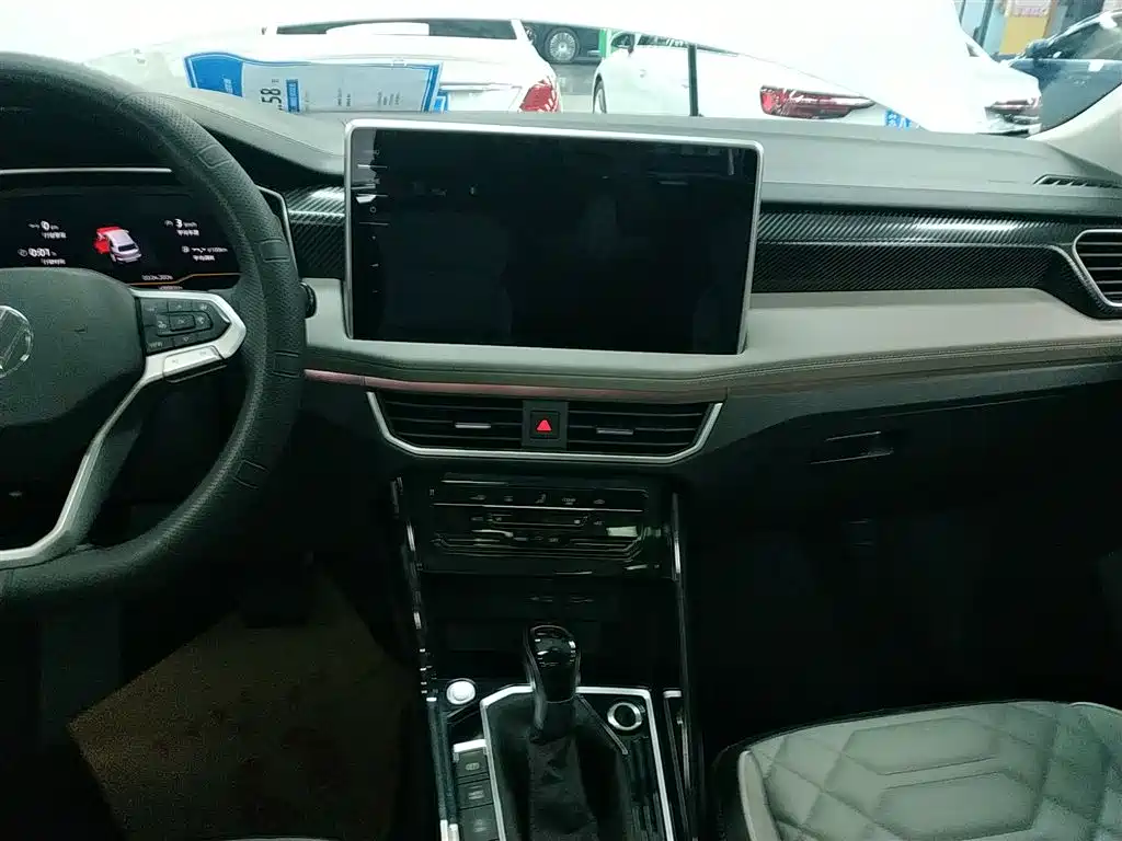 Volkswagen Tayron 2023 330TSI 2WD Luxury Plus Advanced Edition фото 13