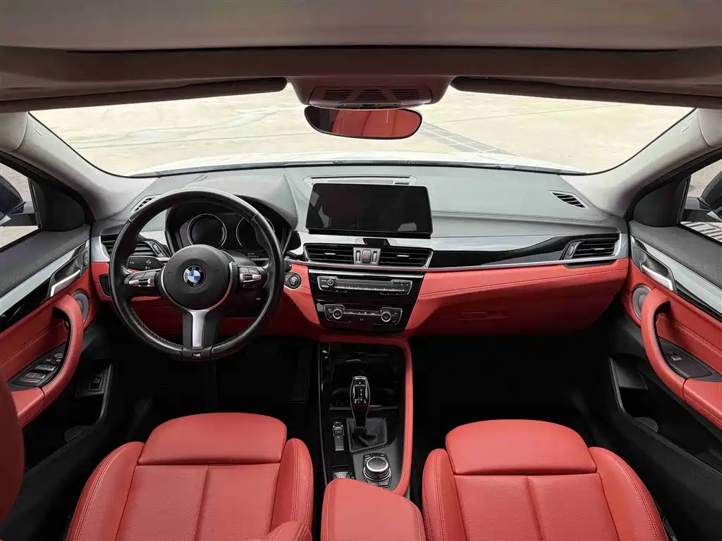 BMW X2 2023 sDrive25i M Sport Shadow Edition фото 11