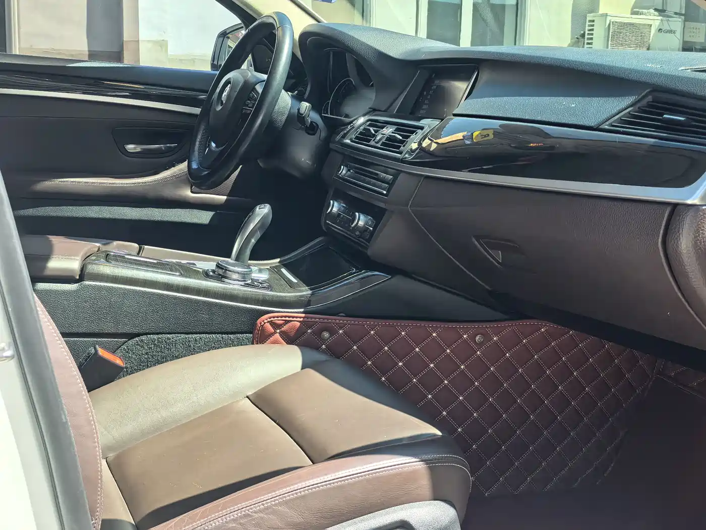 BMW 5 Series 2017 525Li Luxury Design Package фото 16