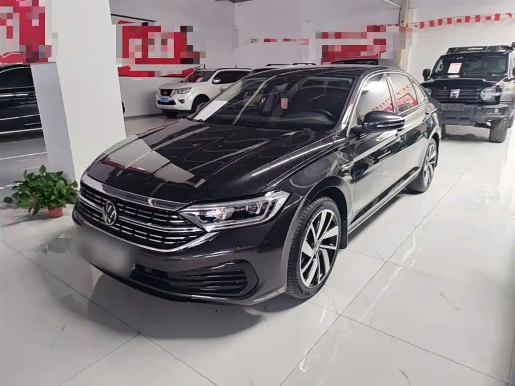 Volkswagen Sagitar 2023 300TSI DSG Surpassing Edition фото 2