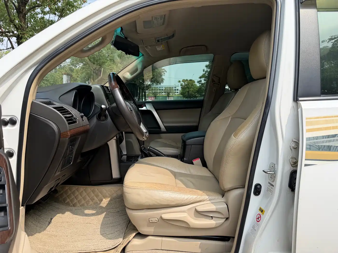 Toyota Prado 2010 4.0L Automatic TX фото 4