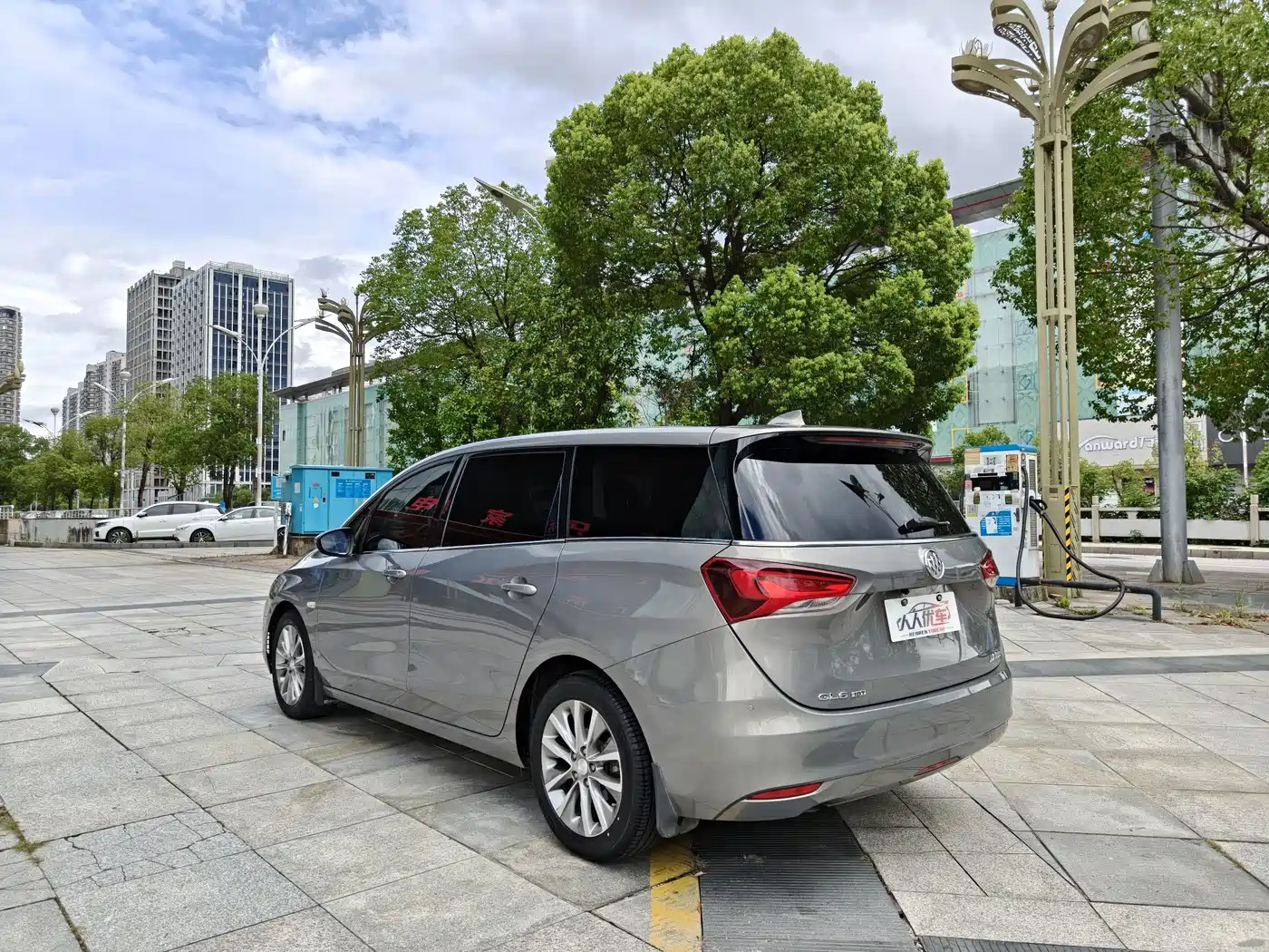 Buick GL6 2021 2019 Model 18T 5-Seater Connected Luxury Version China V