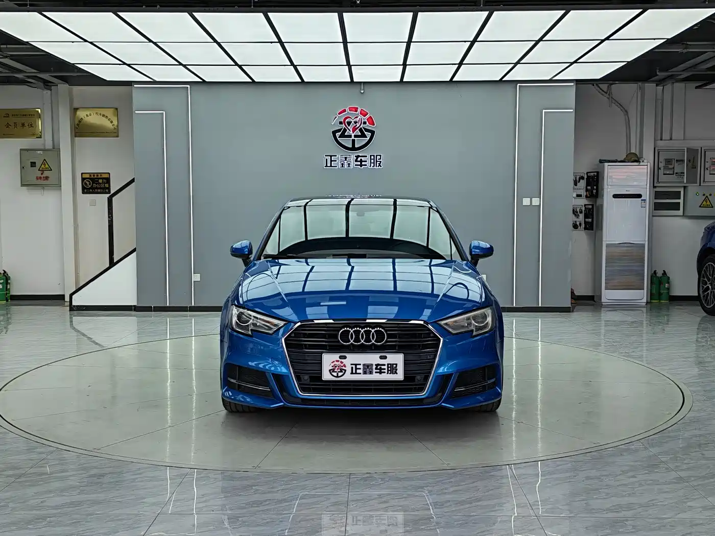 Audi A3 2018 30th Anniversary Sportback 35 TFSI Fashion фото 2