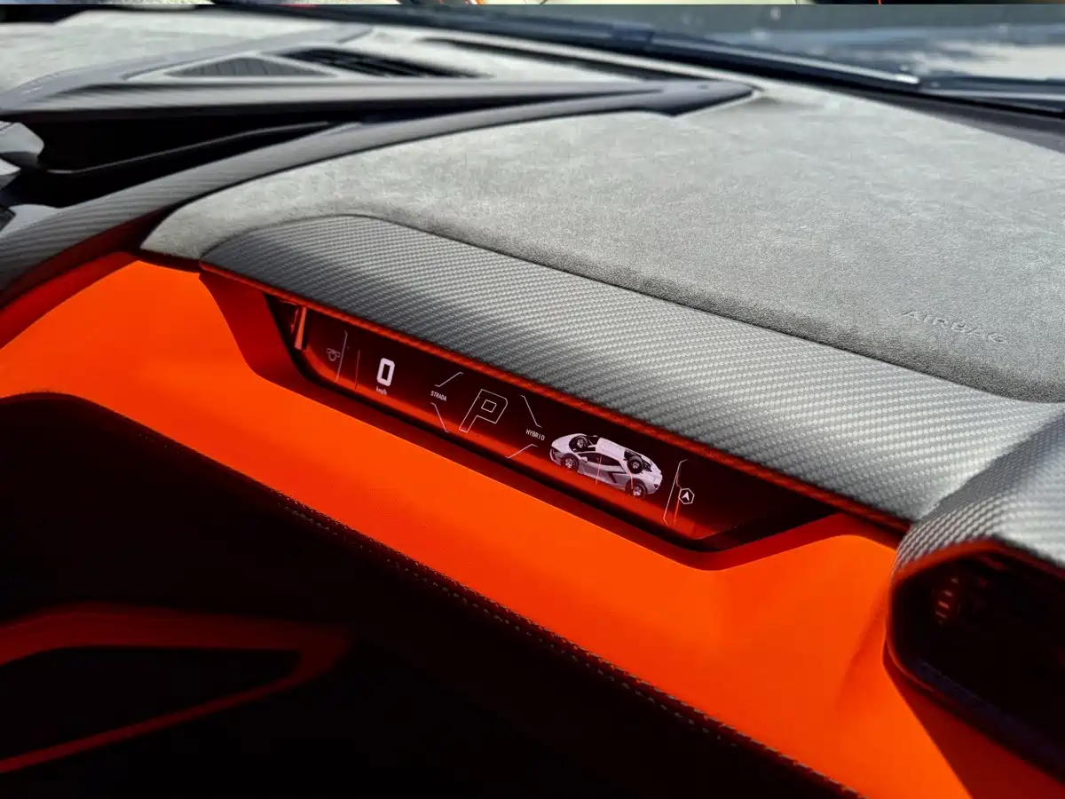 Lamborghini Revuelto 2026 2023 6.5L PHEV Standard