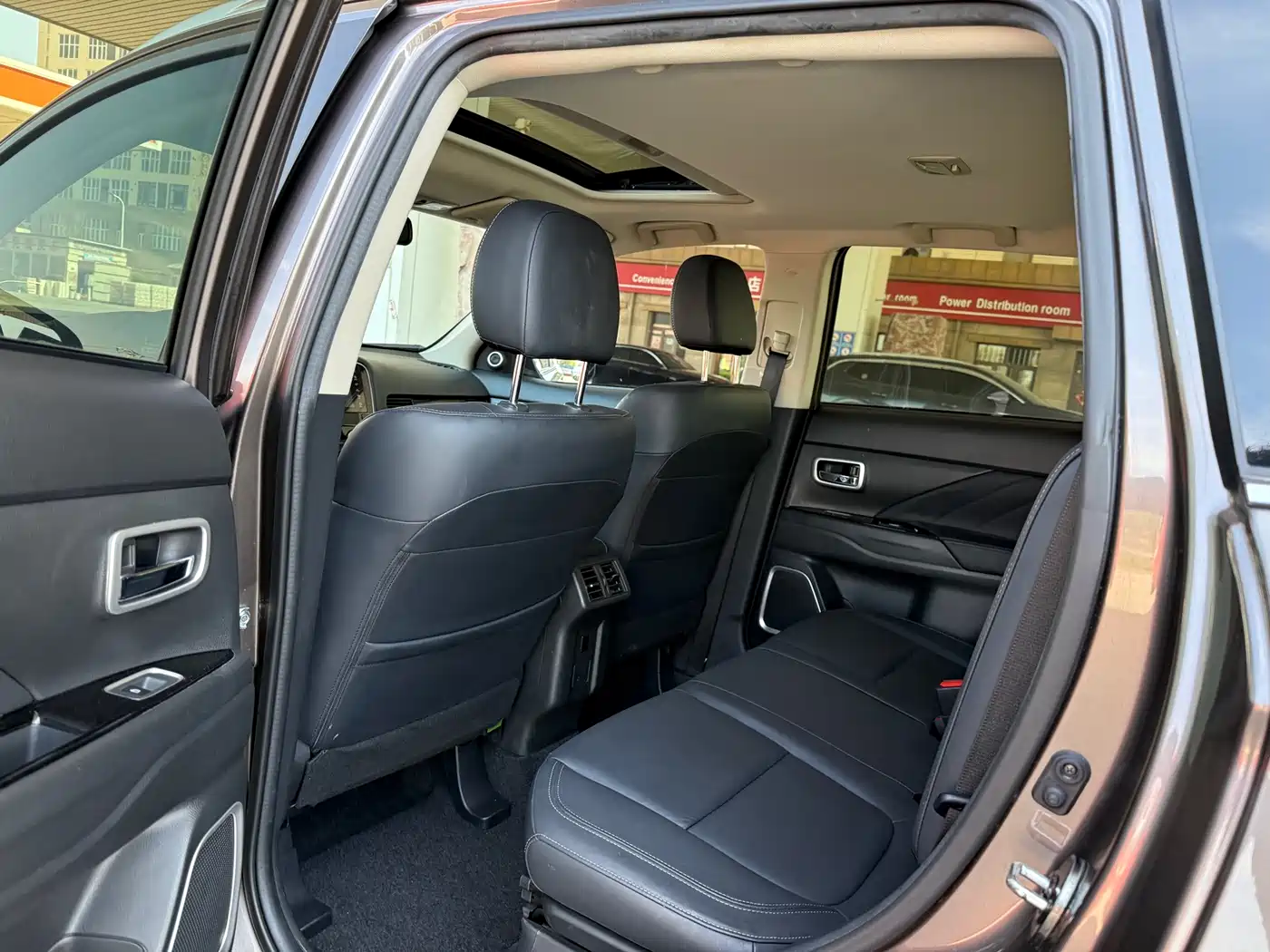 Mitsubishi Outlander 2019 2.4L 4WD Deluxe Edition 7-Seater China VI фото 10