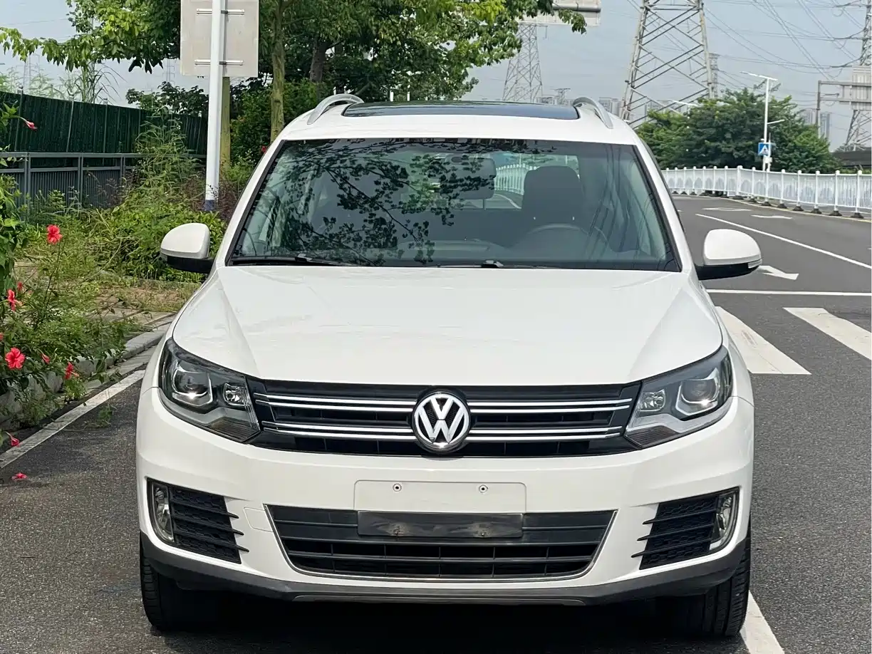 Фото 3 - Volkswagen Tiguan