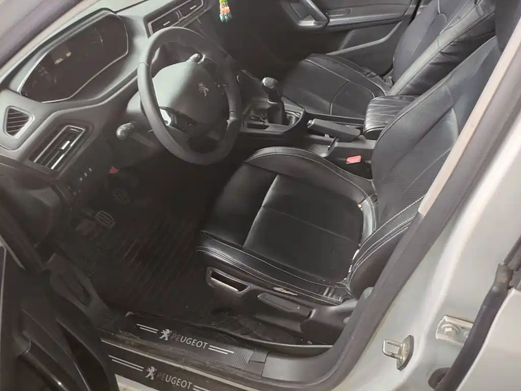 Peugeot 308 2018 2016 1.6L Manual Fashion