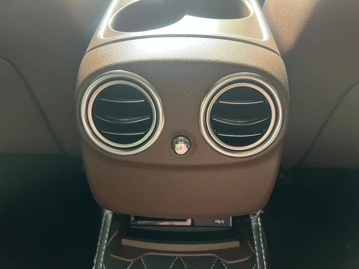 Mercedes-Benz E-Class 2017 E 200 L 4MATIC фото 29