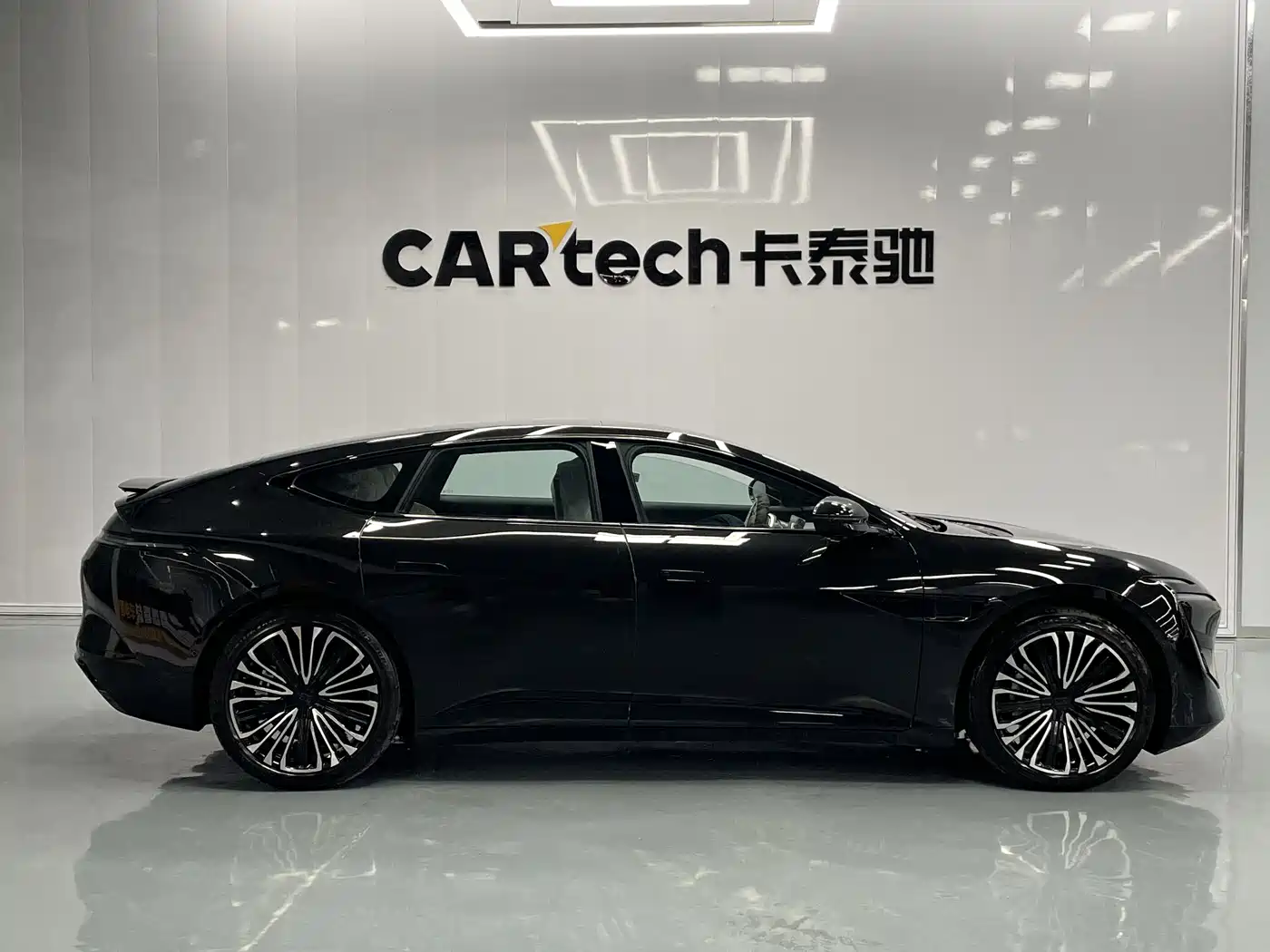 Avatr 12 2025 Facelift Ultra EV AWD фото 4