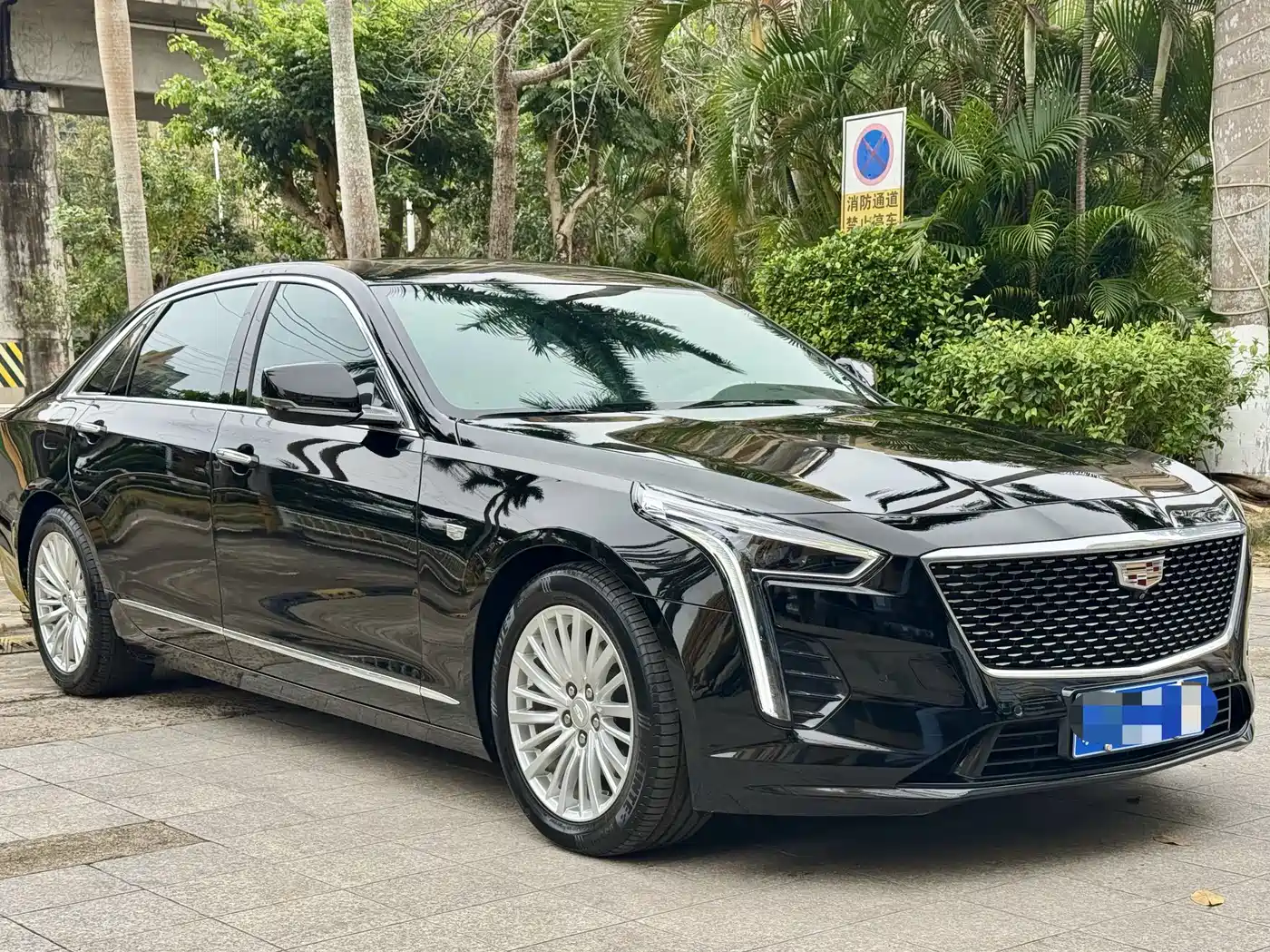 CADILLAC CT6