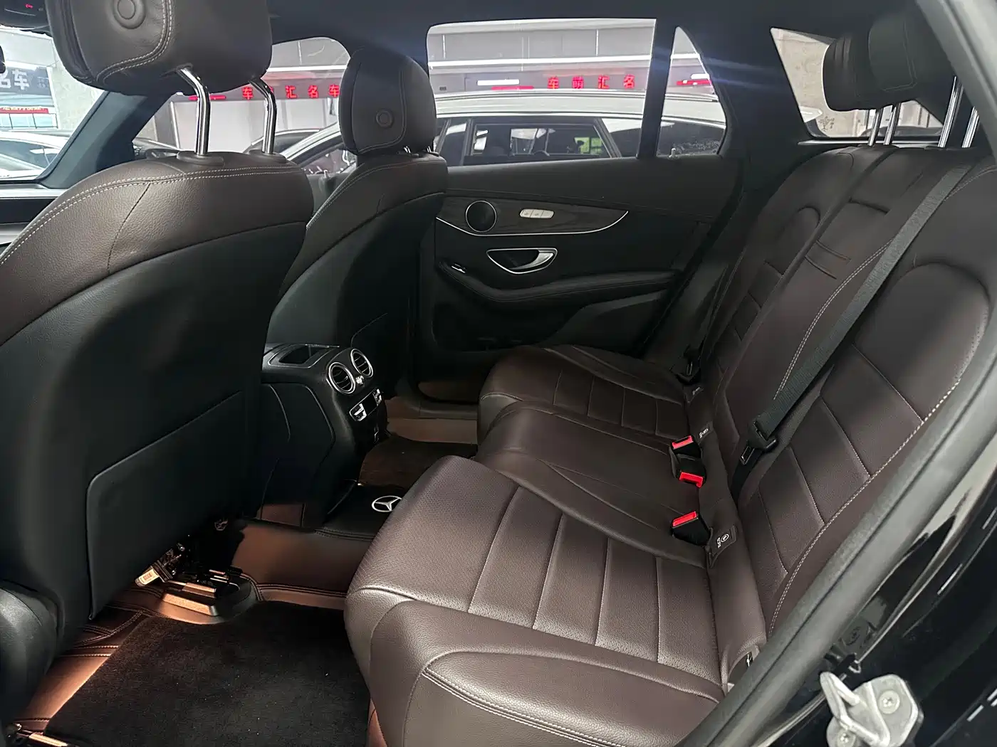 Mercedes-Benz GLC 2020 Facelift GLC 260 L 4MATIC Dynamic фото 8