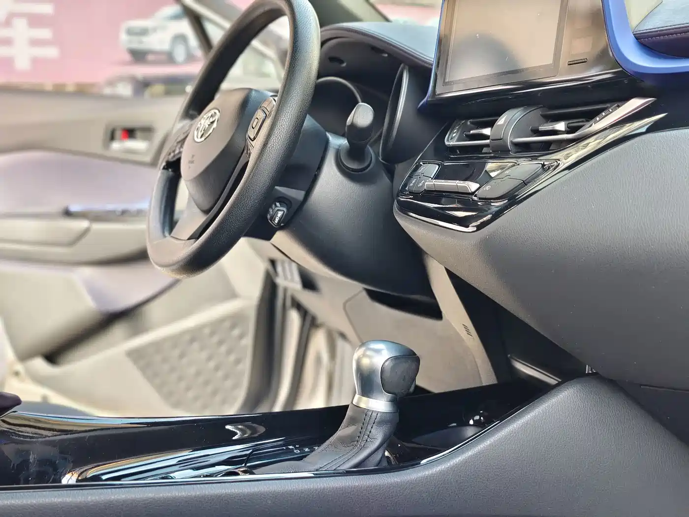 Toyota C-HR 2020 2020 Model 2.0L Leading