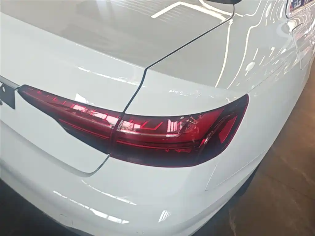 Audi A4L 2020 40 TFSI Fashion Dynamic Edition фото 8