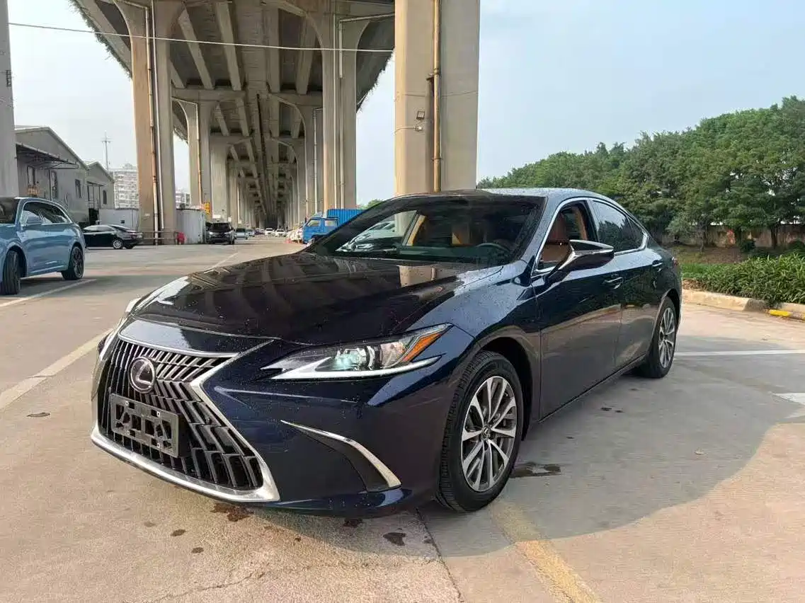 Lexus ES 2023 200 Excellence Edition