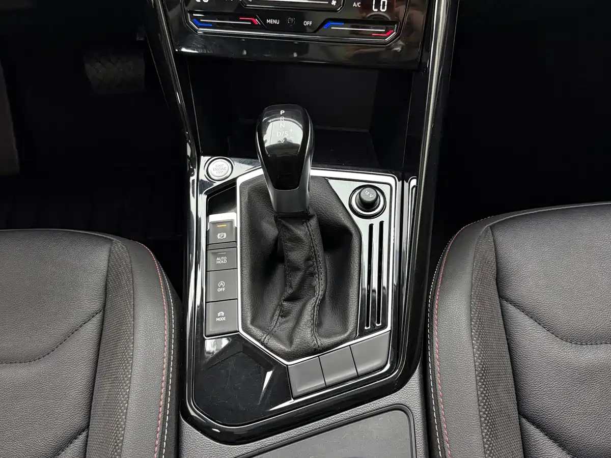 Volkswagen Tayron 2021 280TSI 2WD Luxury Smart Connect фото 12