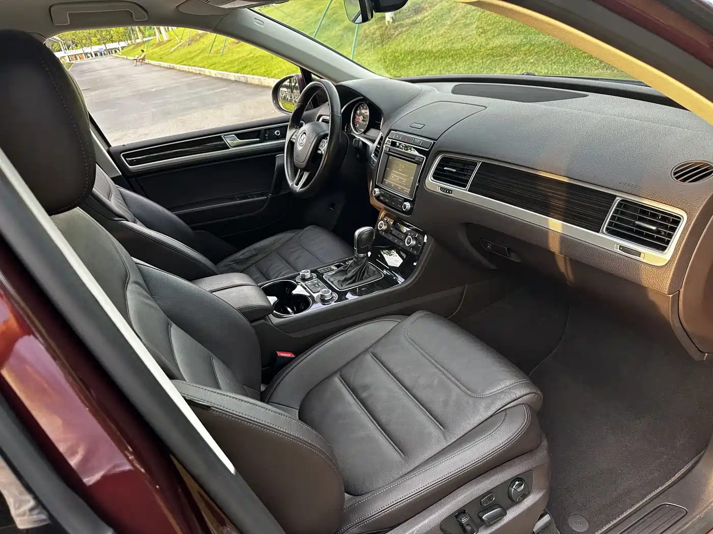 Volkswagen Touareg 2017 3.0TSI Explorer Edition фото 12