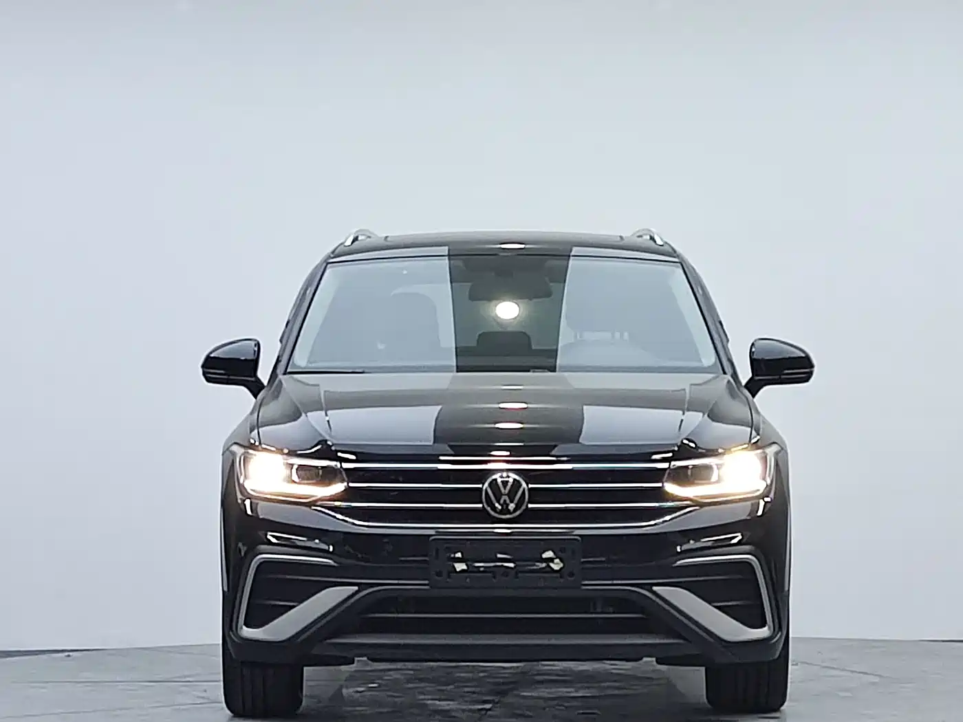 Volkswagen Tiguan L 2023 280TSI 2WD Trend Limited Edition фото 2